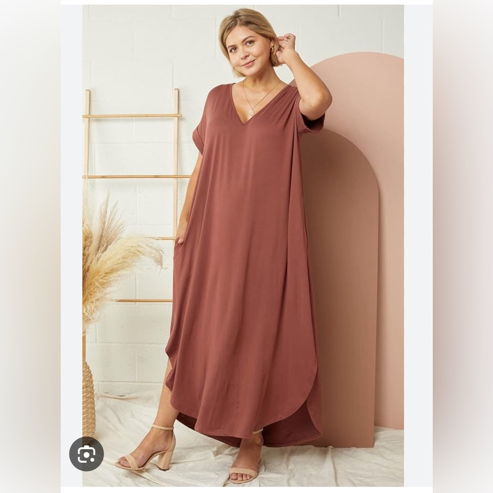 Entro oversized comfortable maxi dress.